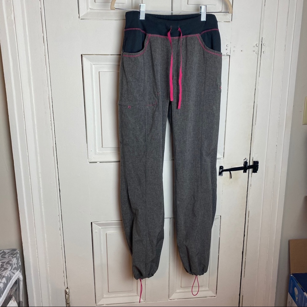 Infinity Scrubs size Small